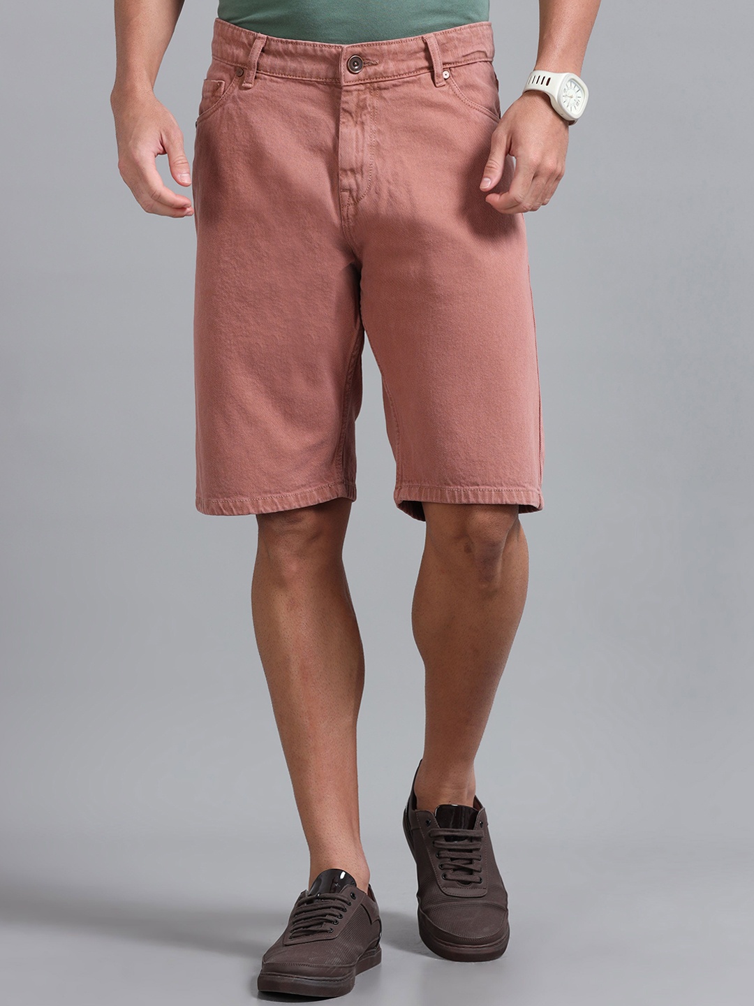 

The Roadster Lifestyle Co Men Pure Cotton Relaxed Fit Mid Rise Shorts, Peach