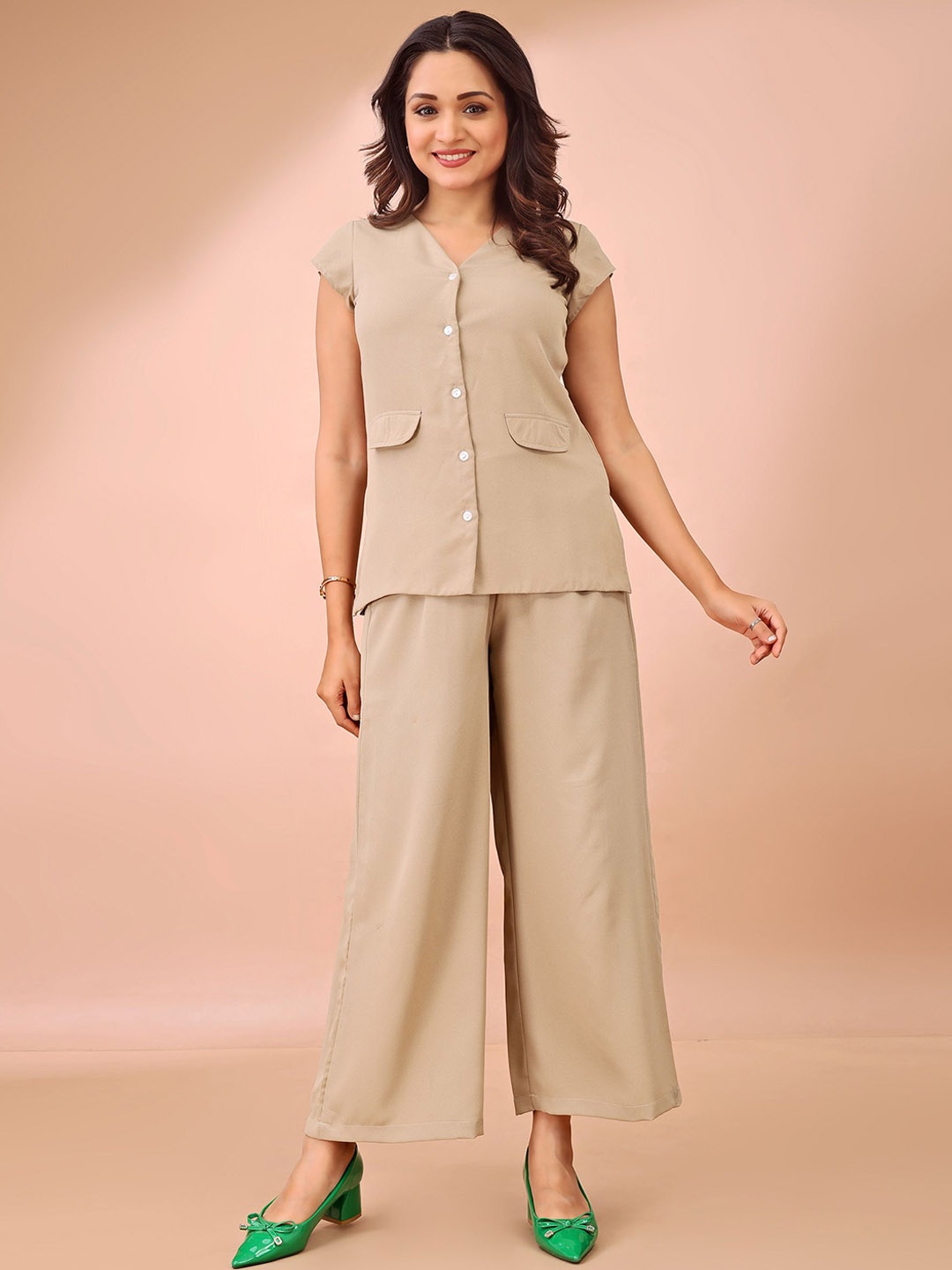

Fashfun Twill Texture V-Neck Waist Coat With Trousers, Beige