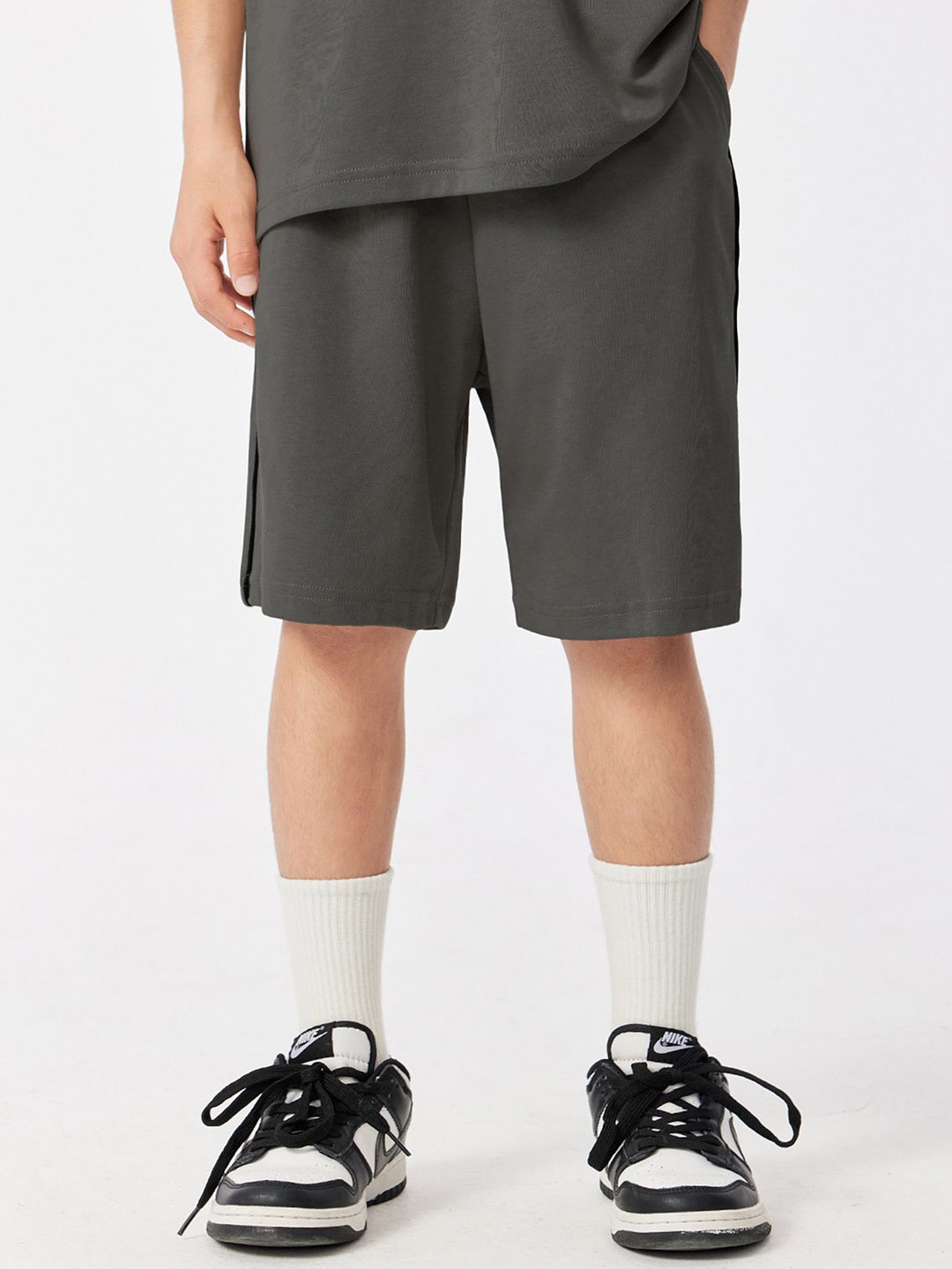 

LULU & SKY Kids High-Rise Short, Grey