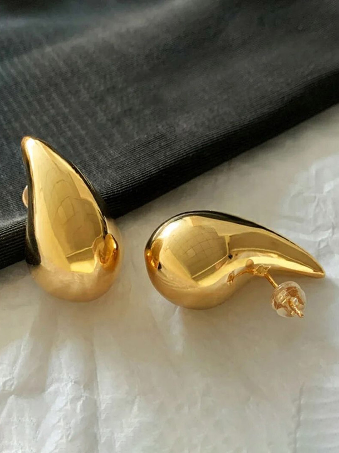 

Celestique Waterdrop Shaped Studs, Gold