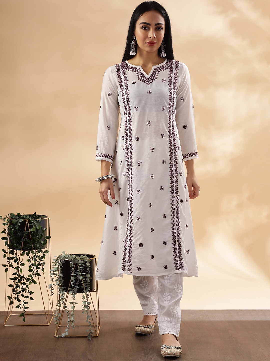 

Club Loom Ethnic Motifs Embroidered Chikankari Kurta, White