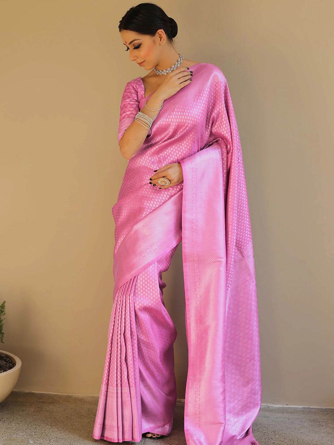 

KALINI Woven Design Zari Silk Blend Banarasi Saree, Pink