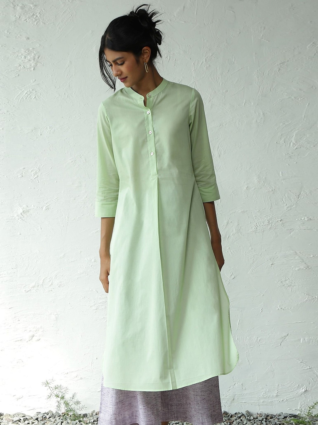 

Canoopi Women Pure Cotton Mandarin Collar Straight Kurta, Green