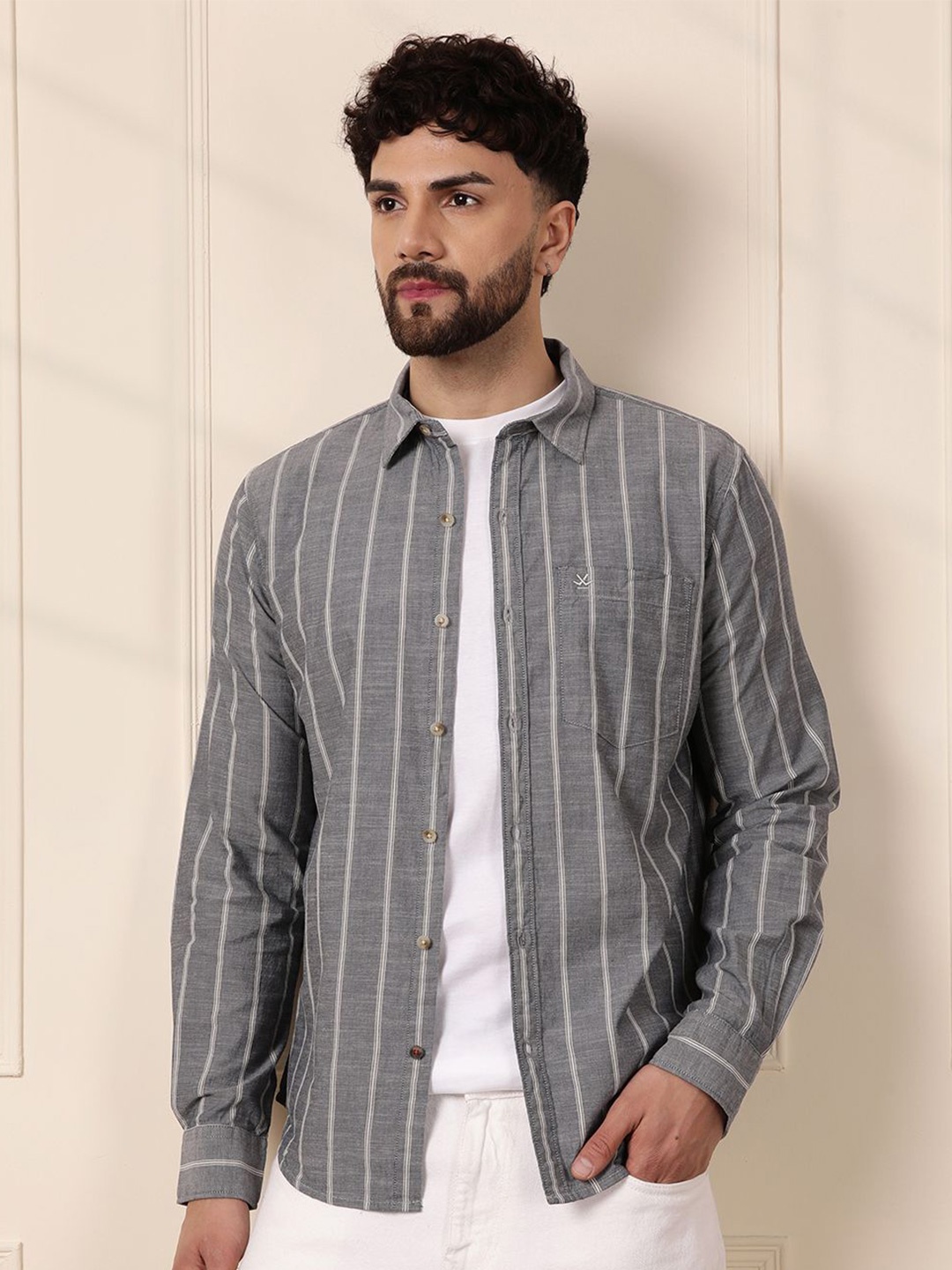 

WROGN Men Comfort Slim Fit Opaque Striped Casual Shirt, Grey