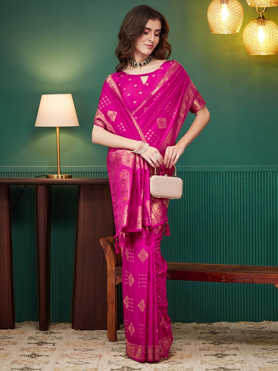 

Satrani Woven Design Zari Pure Silk Banarasi Saree, Pink