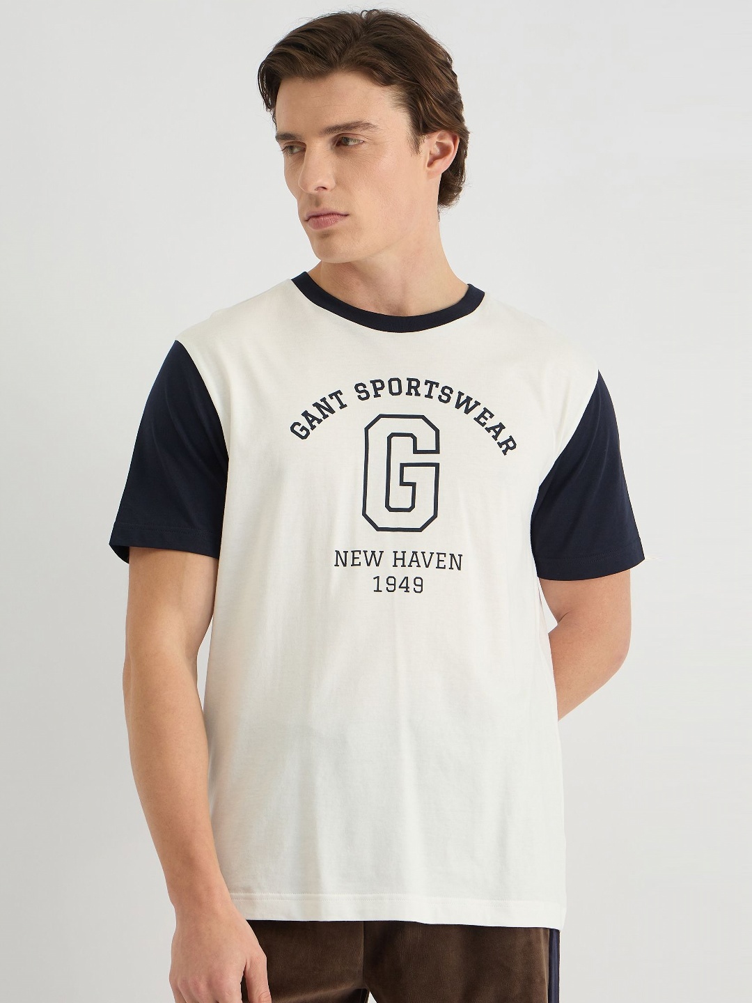 

GANT Men Typography Printed Round Neck Cotton T-shirt, White