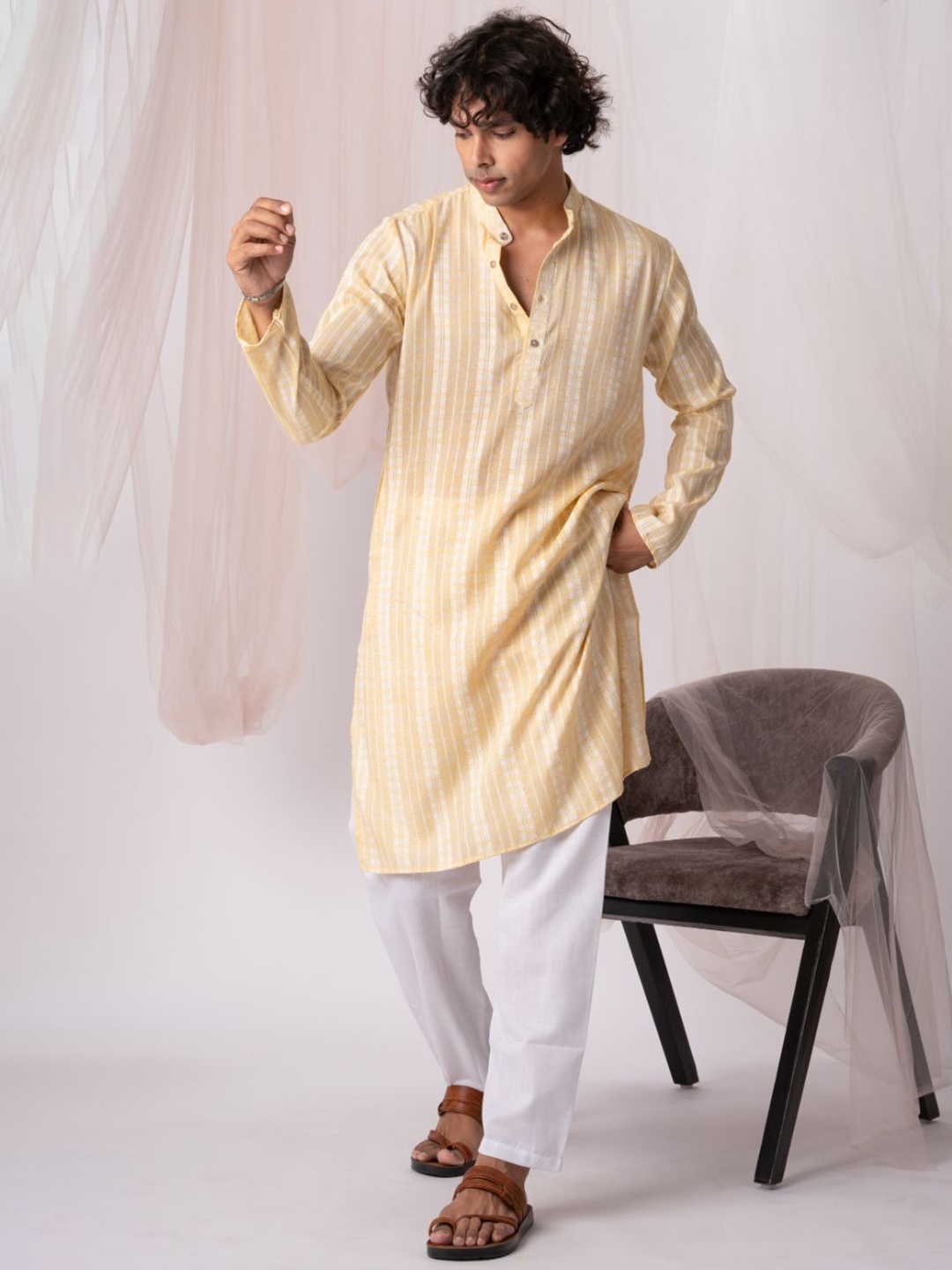 

5 Stitch Geometric Printed Band Collar Straight Pure Wool Kurta With Pyjamas, Yellow