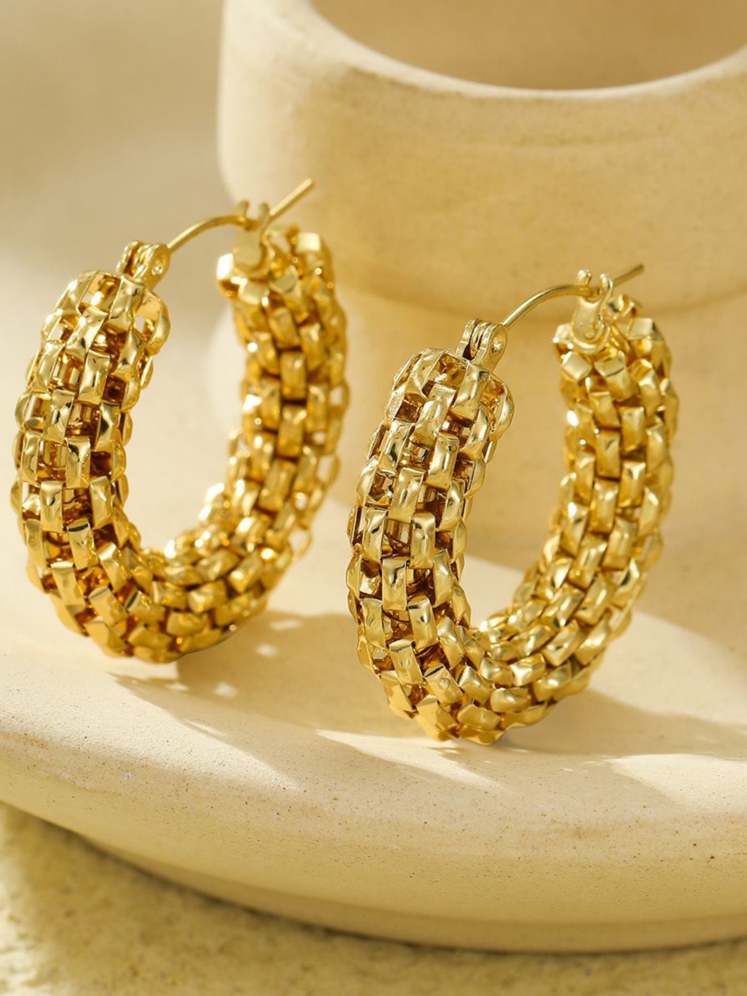 

DIVASTRI Gold-Plated Circular Shaped Hoop Earrings