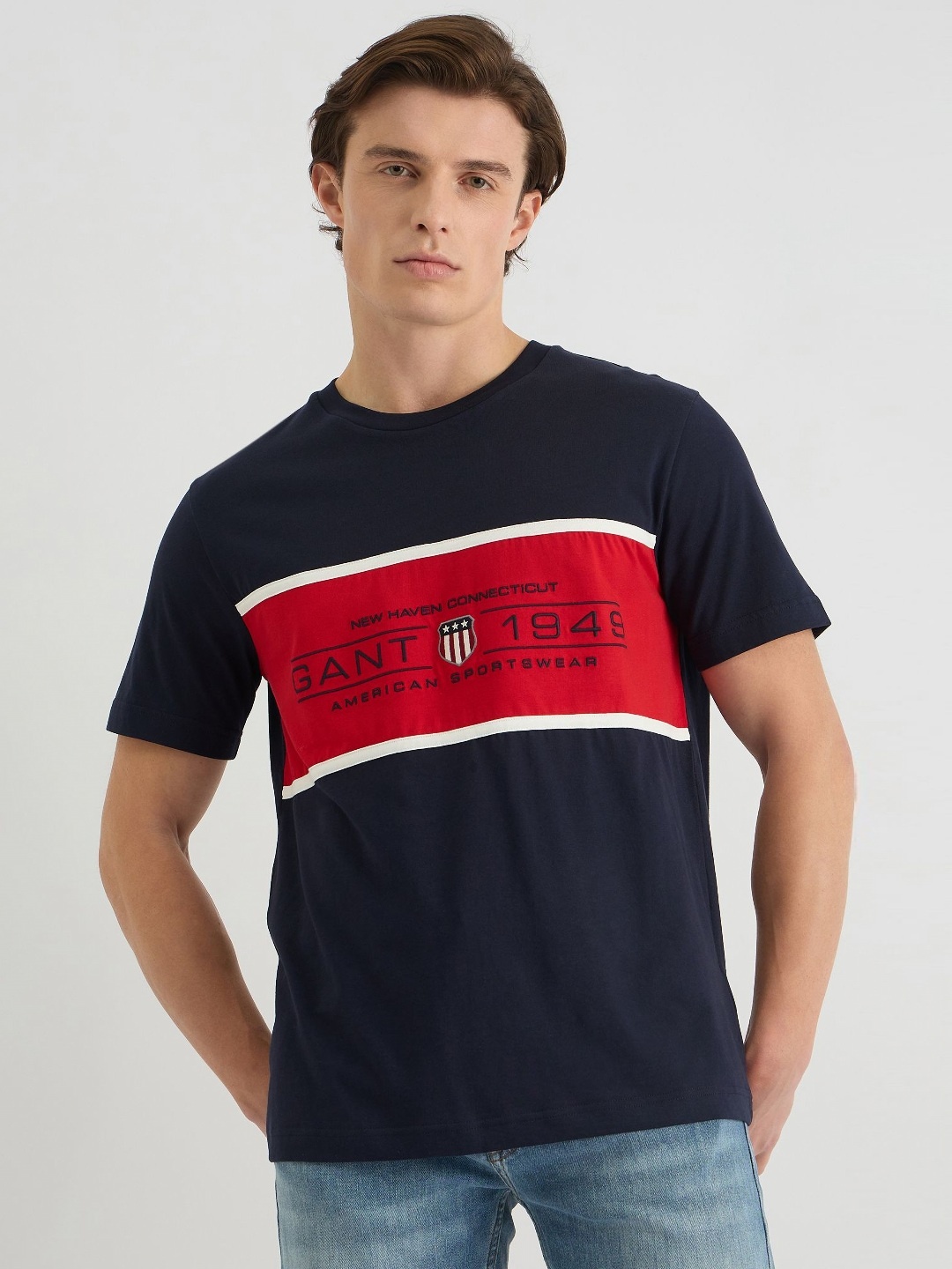 

GANT Men Colourblocked Round Neck Cotton T-shirt, Navy blue