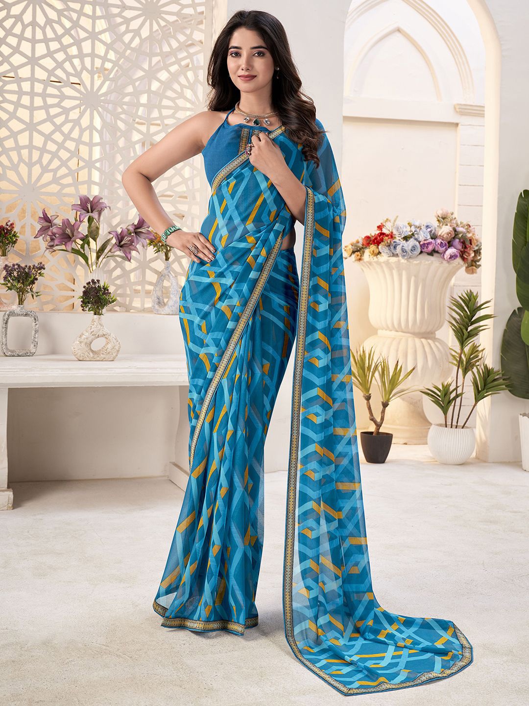 

Mitera Patchwork Printed Georgette Saree With Unstitched Blouse Piece, Blue