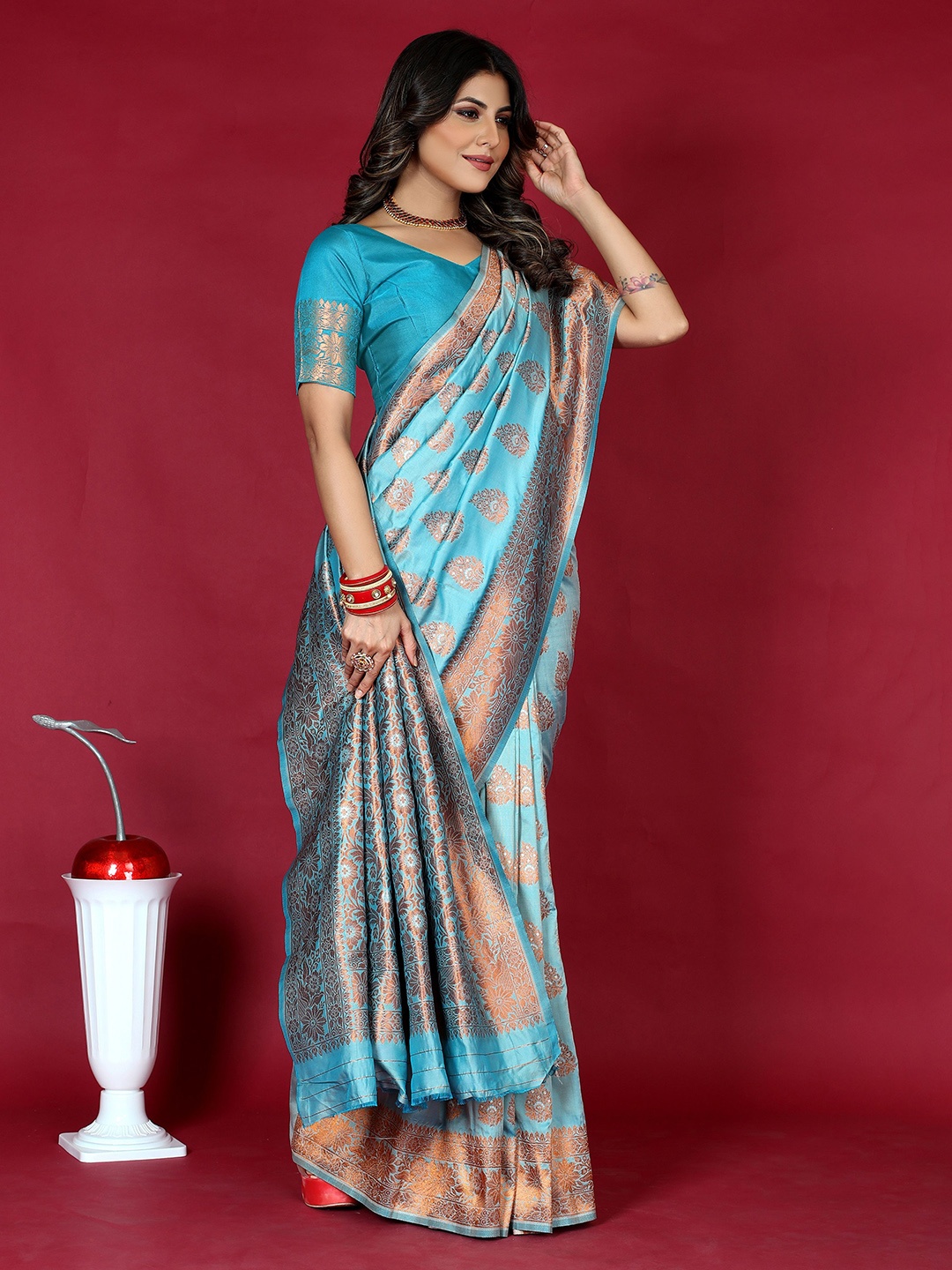 

Kandora Woven Design Zari Pure Silk Paithani Saree, Blue