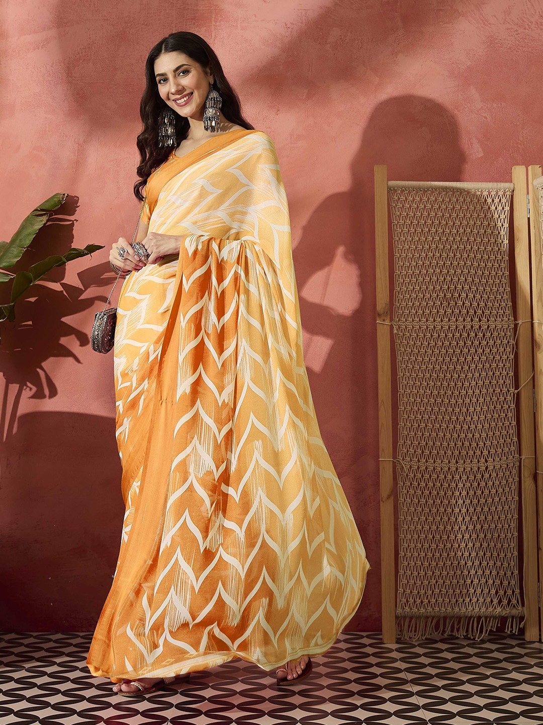 

Sangria Printed Saree WithBlousePiece, Mustard