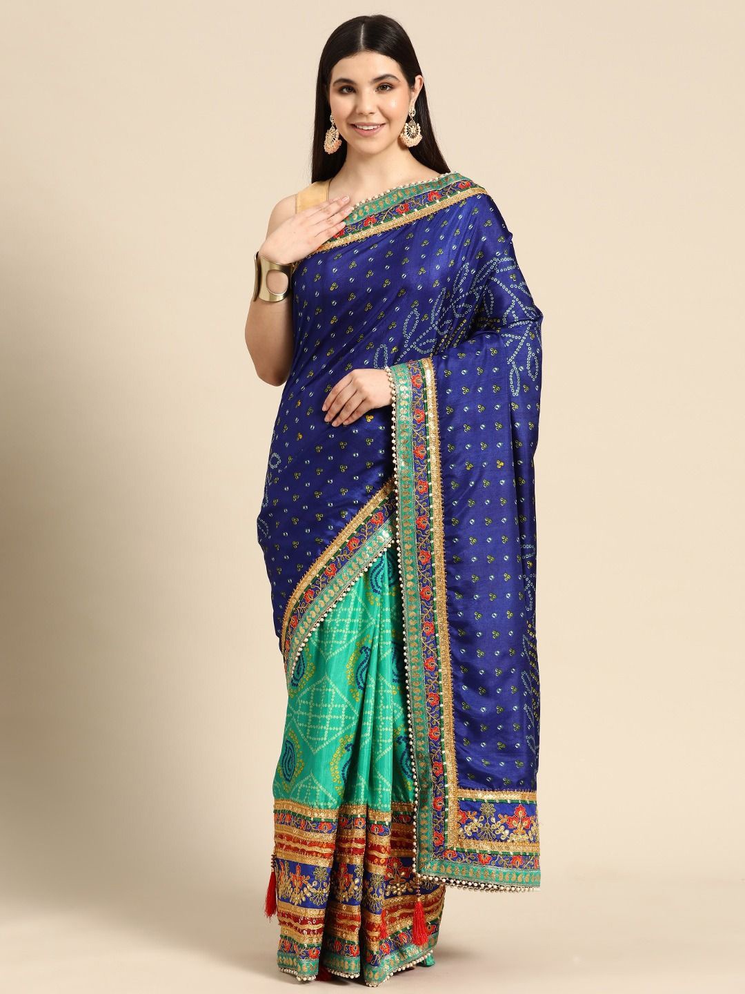 

DIVASTRI Bandhani Gotta Patti Silk Blend Designer Bandhani Saree, Blue