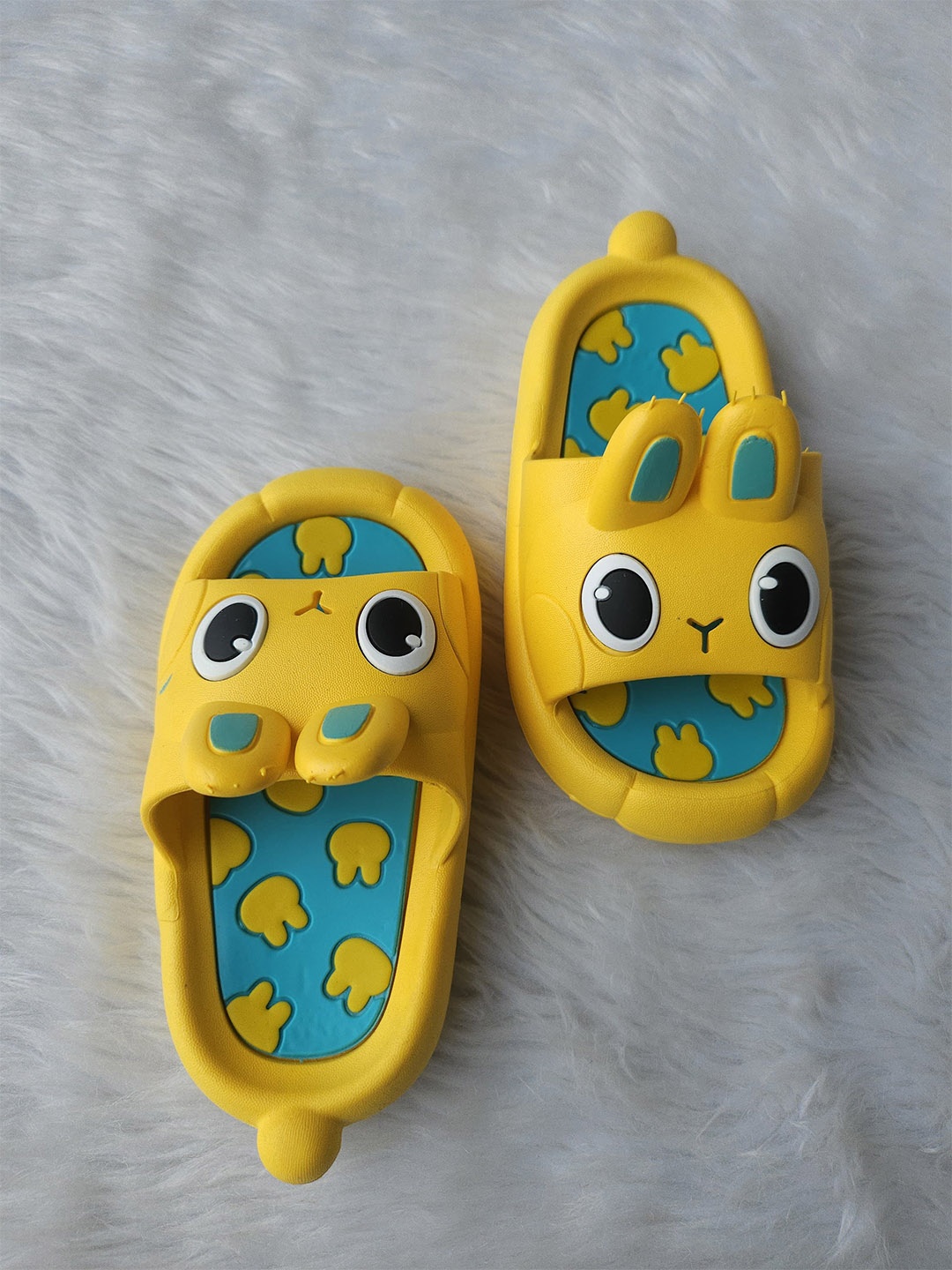 

MOON MAMA Kids Rubber Sliders, Yellow
