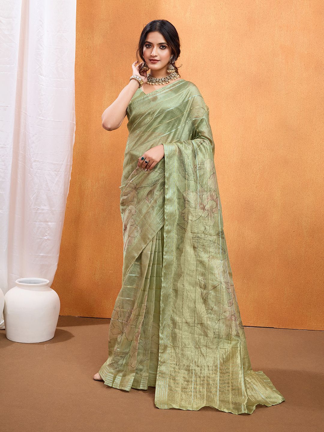 

DIVASTRI Woven Design Zari Tissue Ready to Wear Saree, Green