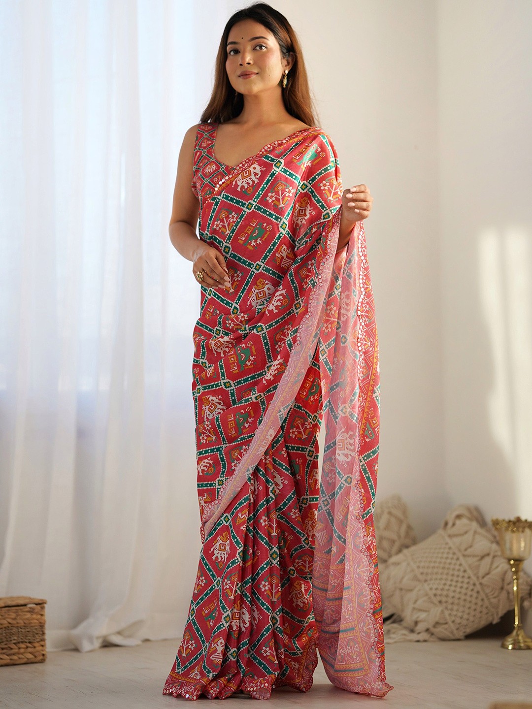 

VARNI FABRICS Ethnic Motifs Printed Mirror Work Embroidered Saree, Red