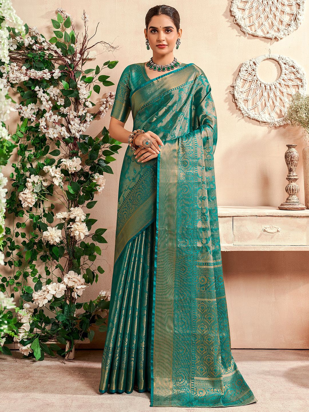 

Satrani Floral Zari Pure Silk Fusion Banarasi Saree, Green