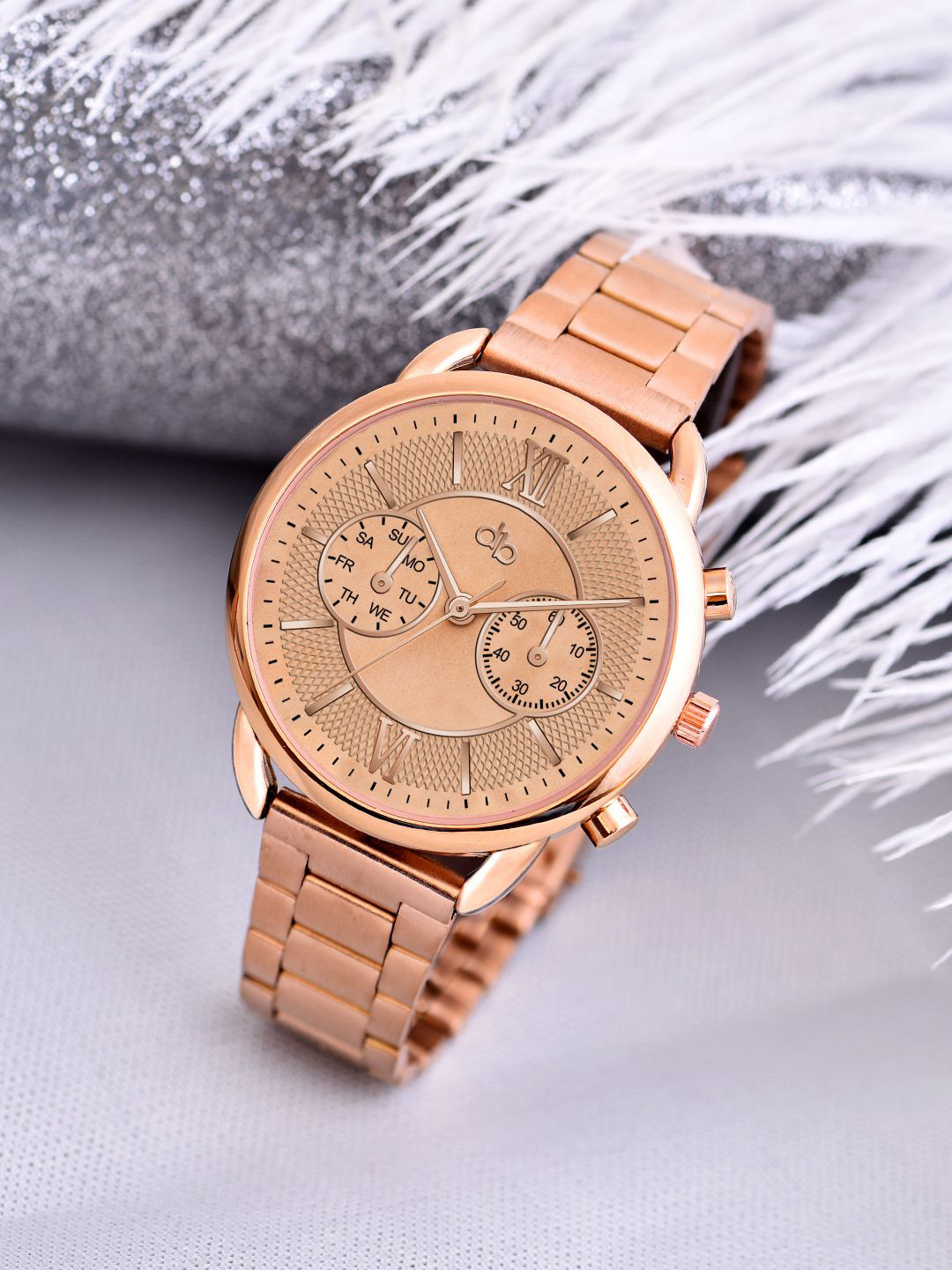 

DressBerry Women Dial & Stainless Steel Bracelet Style Straps Analogue Watch HOBDB-273-RG, Rose gold