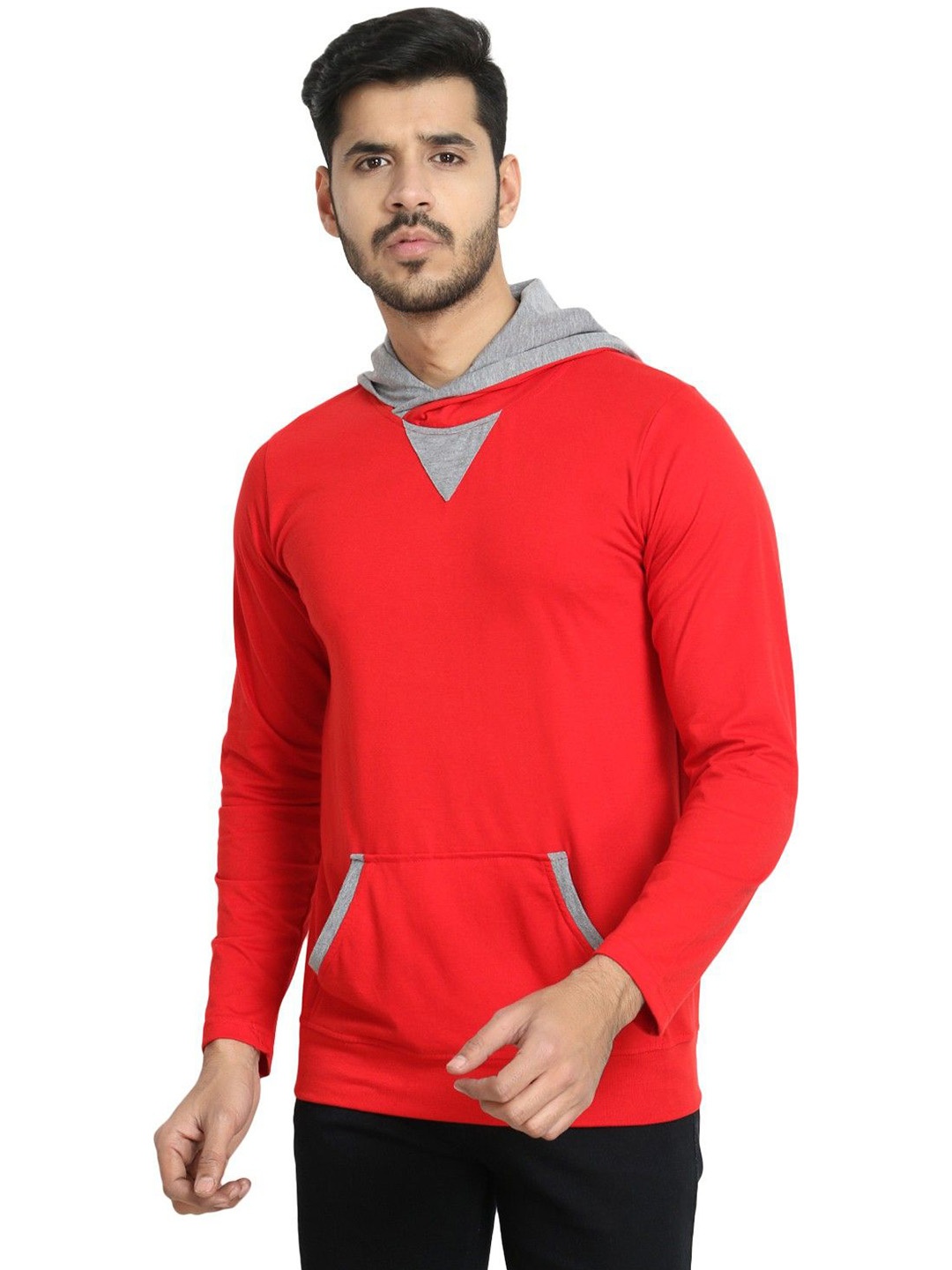 

Black Collection Men Solid Slim Fit T-shirt, Red