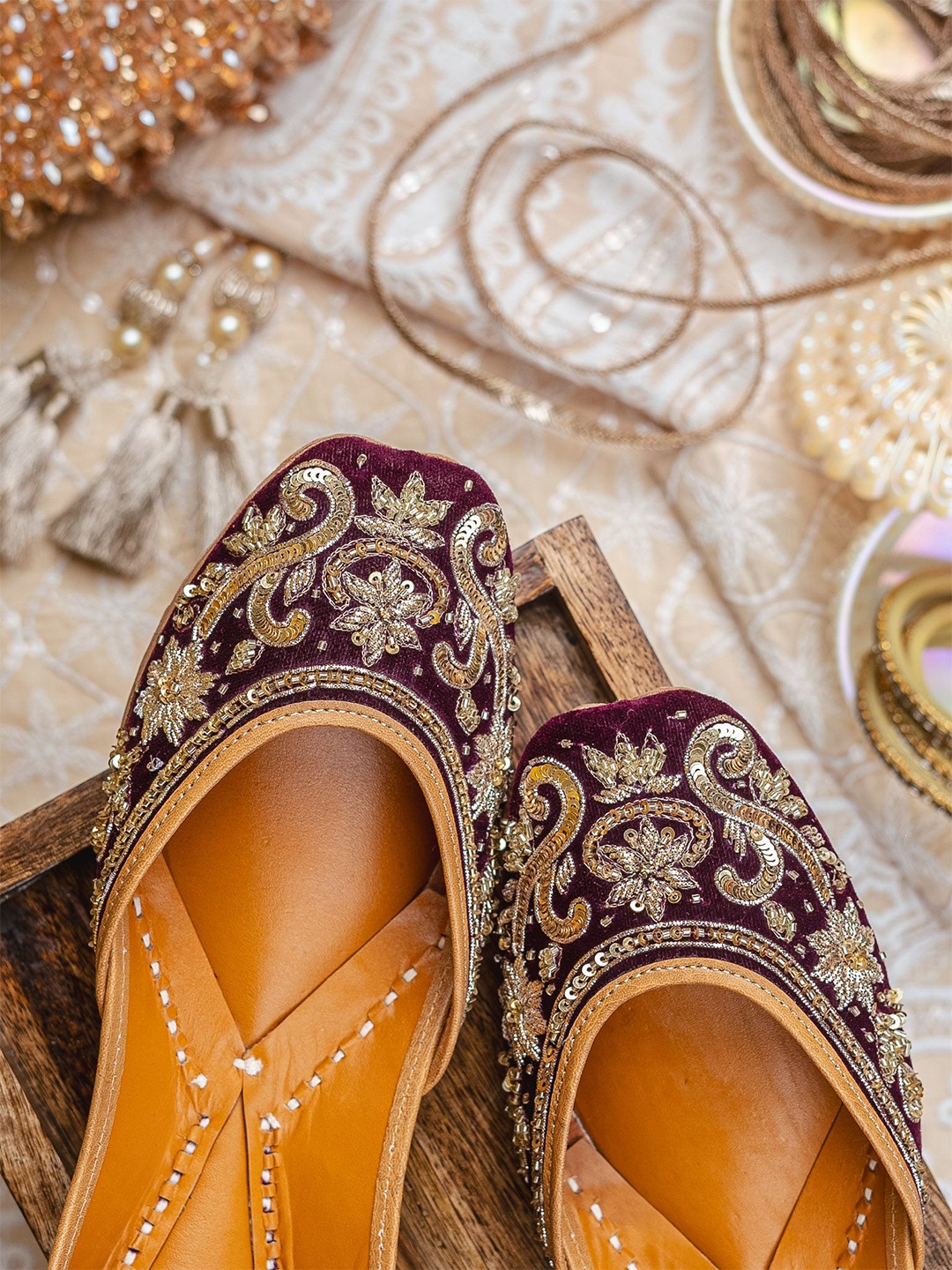 

NR By Nidhi Rathi Women Embroidered Mojaris Flats, Burgundy