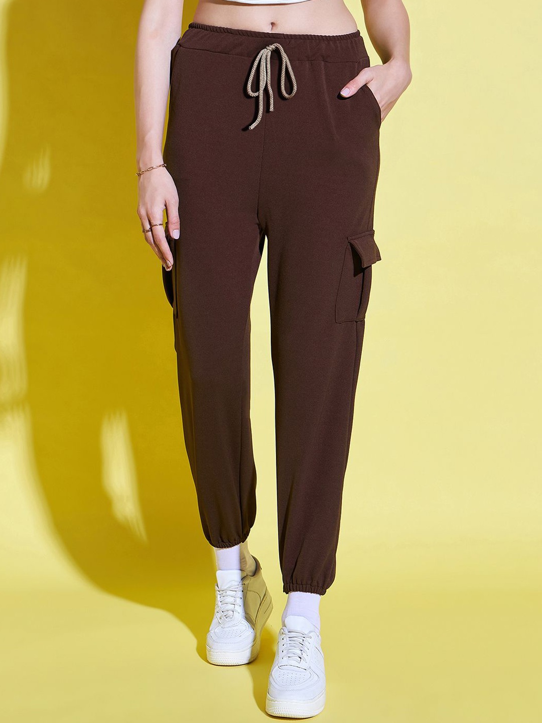 

BUY NEW TREND Women Relaxed Mid-Rise Cargo Styles Cropped Joggers Trousers, Brown