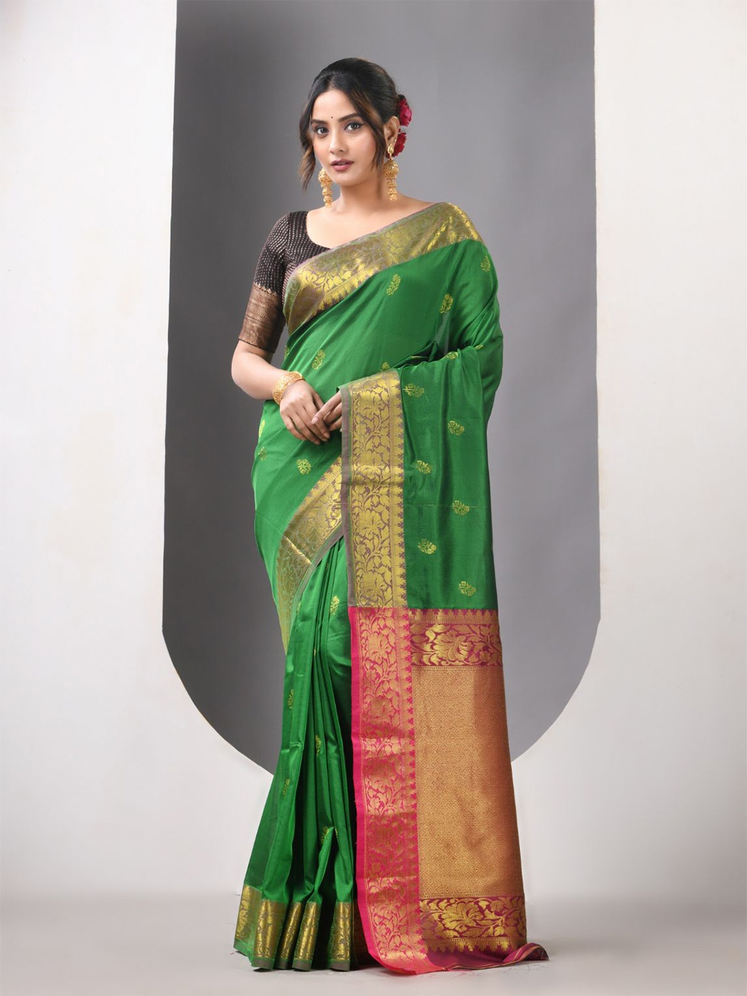 

Charukriti Women Ethnic Motifs Woven Design Zari Saree, Green