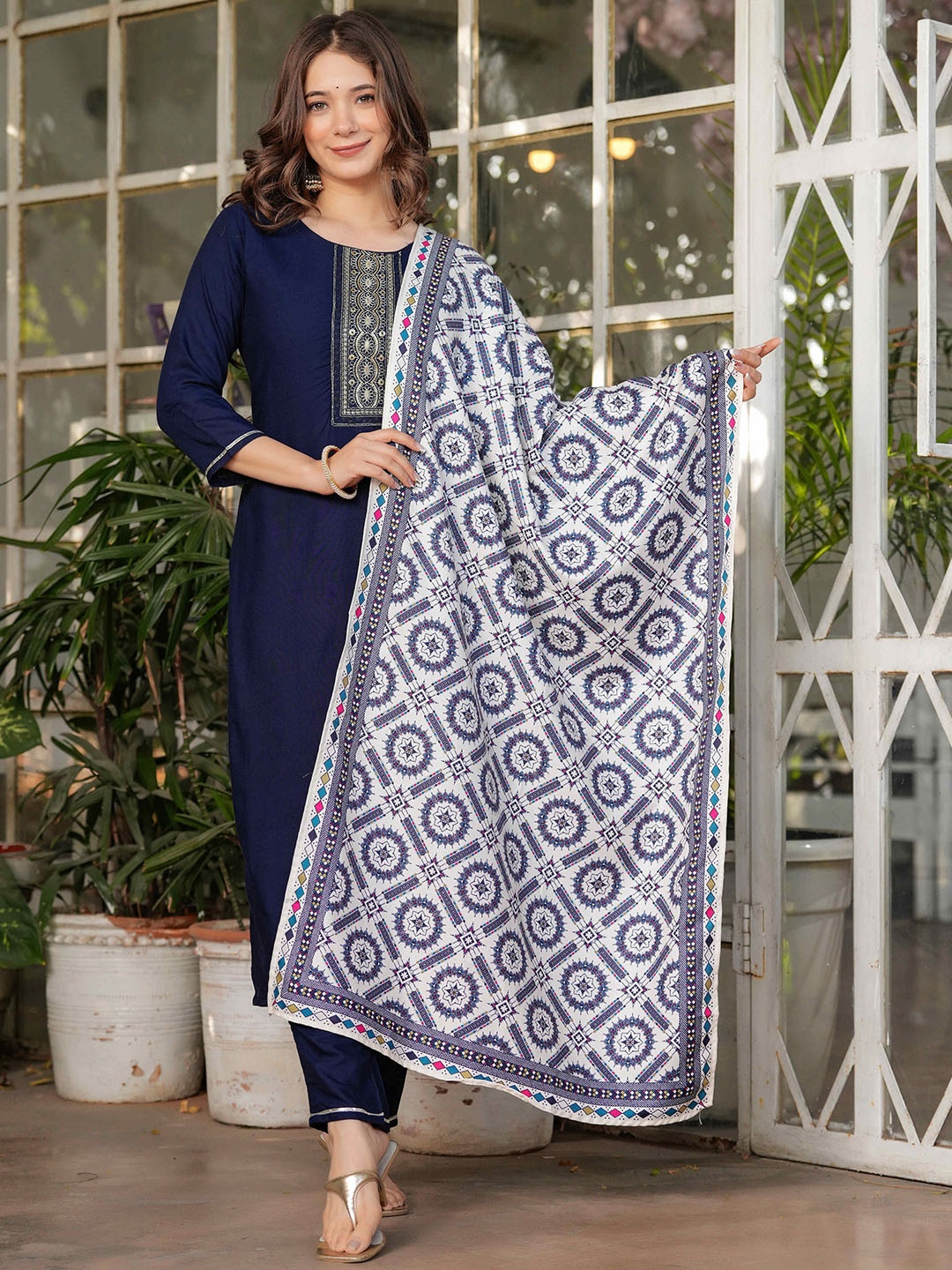 

ZIBLON Floral Yoke Design Zari Straight Kurta With Trouser & Dupatta, Navy blue