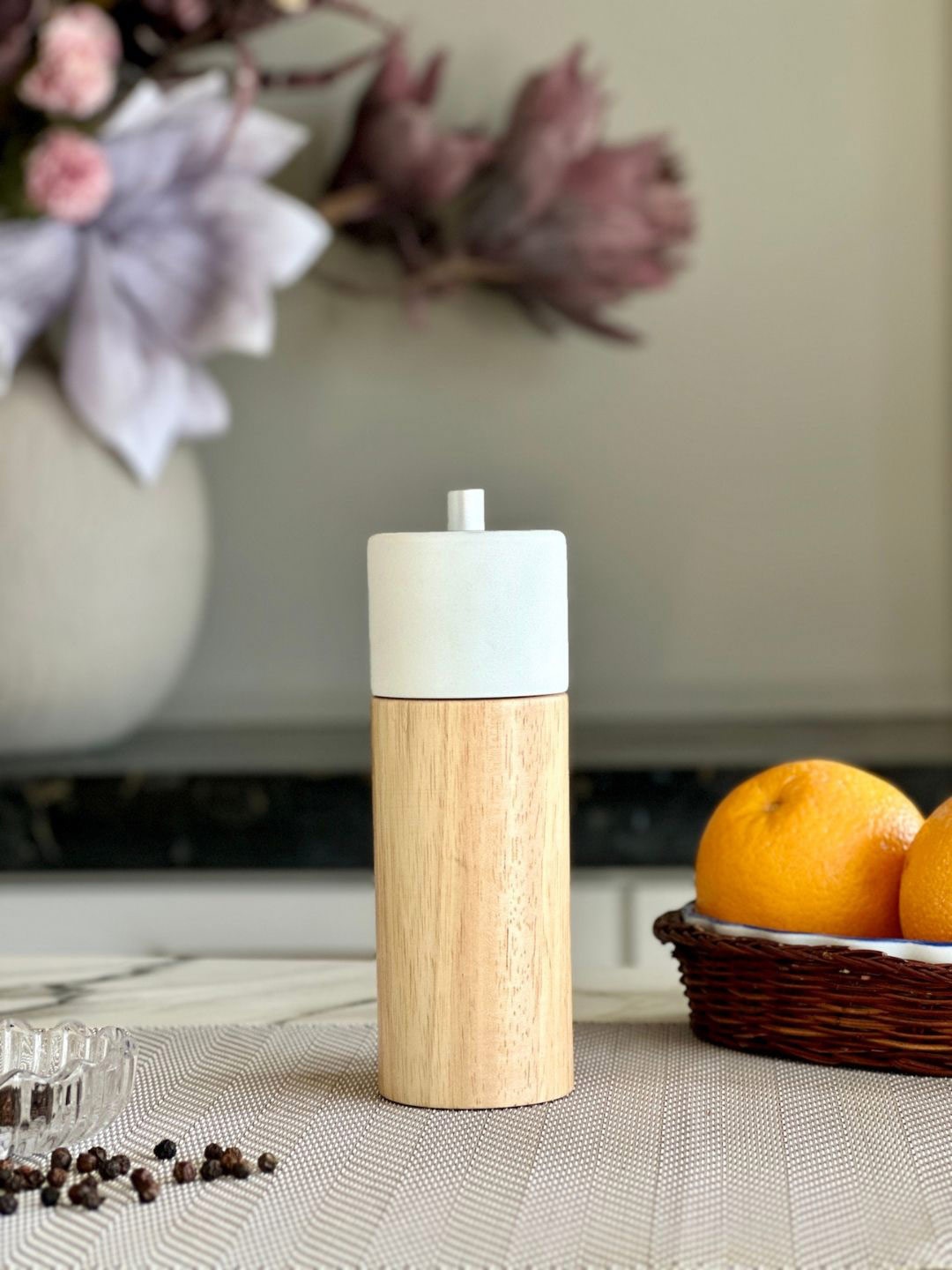 

Mason Home Brown & White Salt And Pepper Grinder