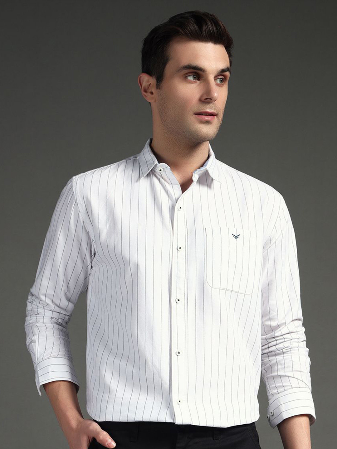 

SUI DHAGA Men India Slim Fit Spread Collar Vertical Striped Cotton Formal Shirt, White