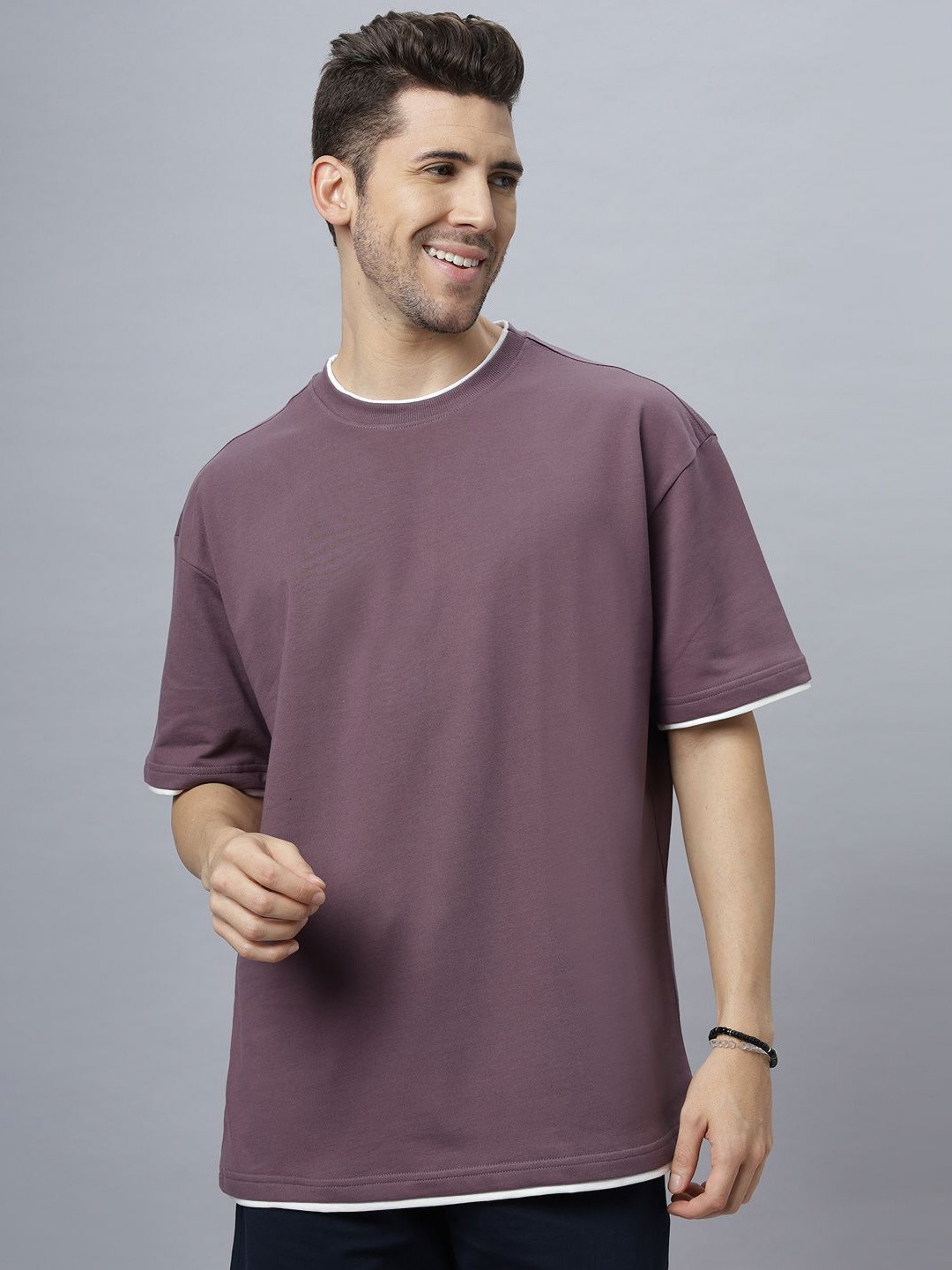

NEON CHILLIE Men Solid Round Neck Cotton Relaxed Fit T-shirt, Purple
