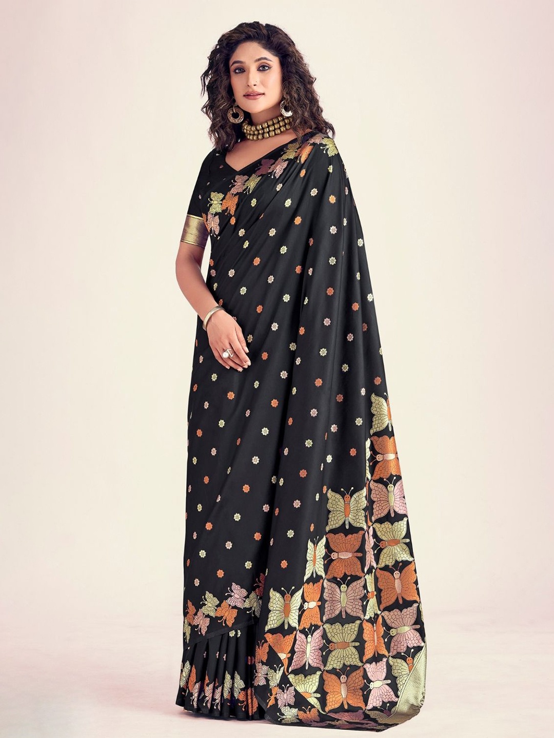 

DEVATITHI Black Banarasi Saree