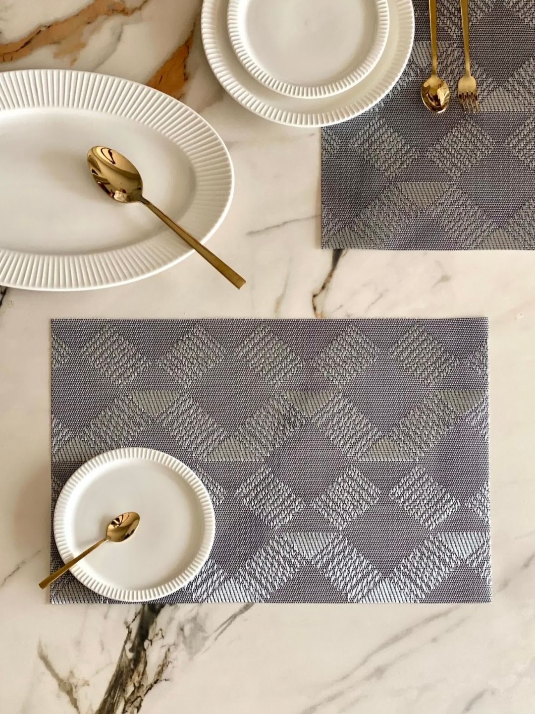 

Mason Home Spatial Set of 6 Grey Textured Table Placemats