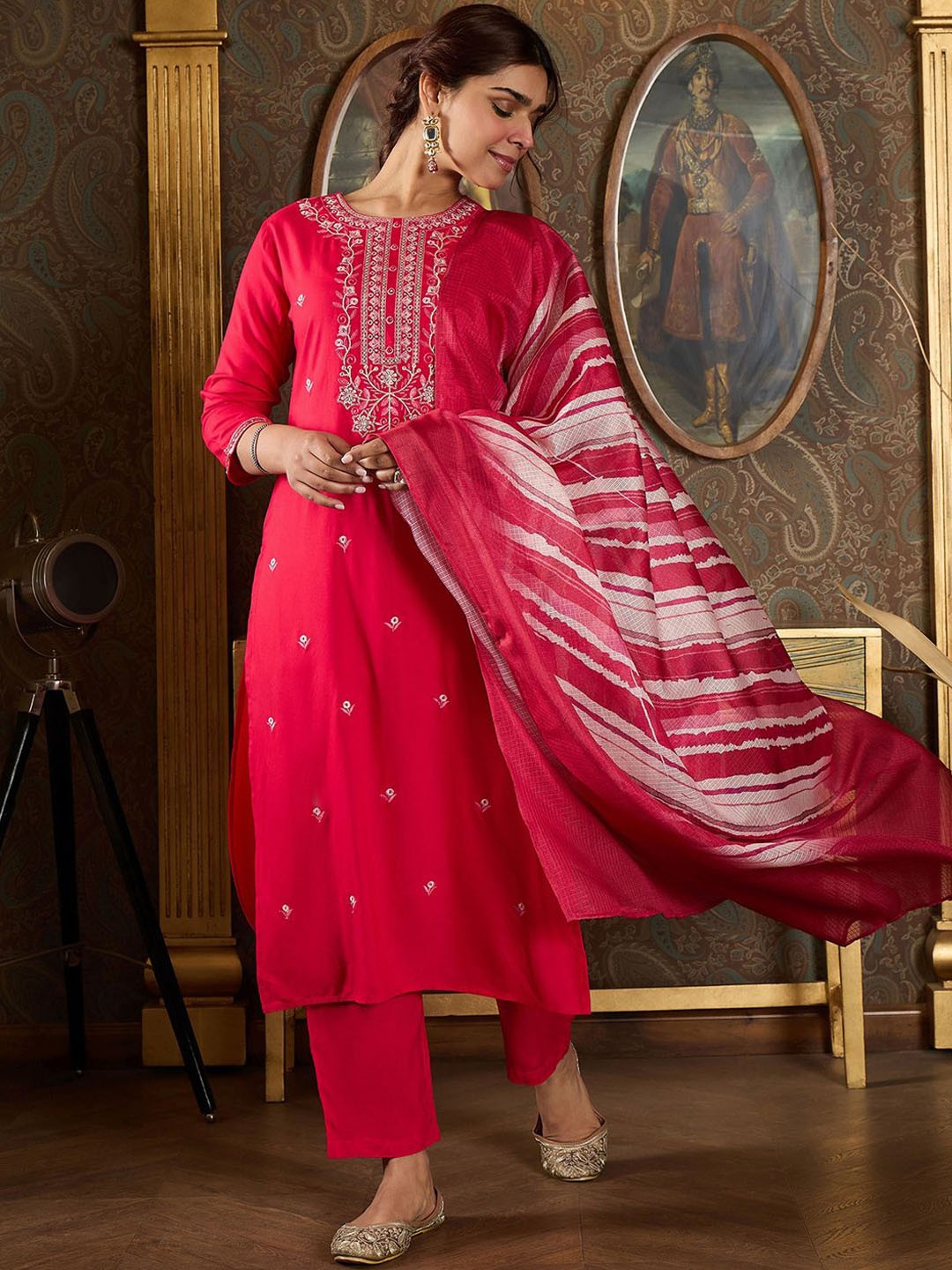 

Indo Era Floral Embroidered Thread Work Straight Kurta With Trousers And Dupatta, Pink