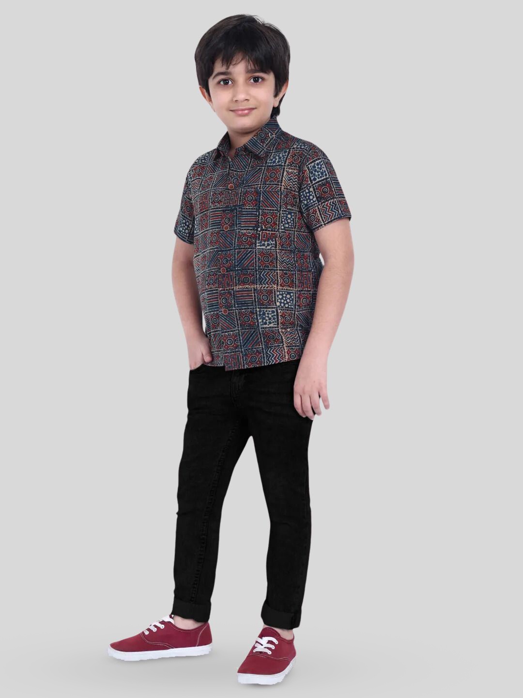 

MOSHI Boys Classic Opaque Printed Casual Shirt, Navy blue