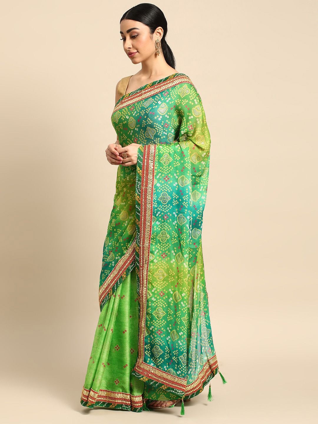 

DIVASTRI Bandhani Gotta Patti Poly Chiffon Bandhani Saree, Green