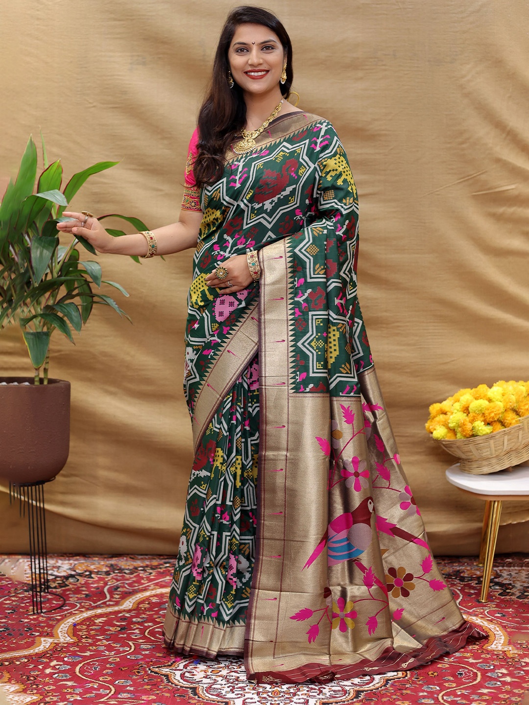 

Kandora Woven Design Zari Pure Silk Paithani Saree, Green