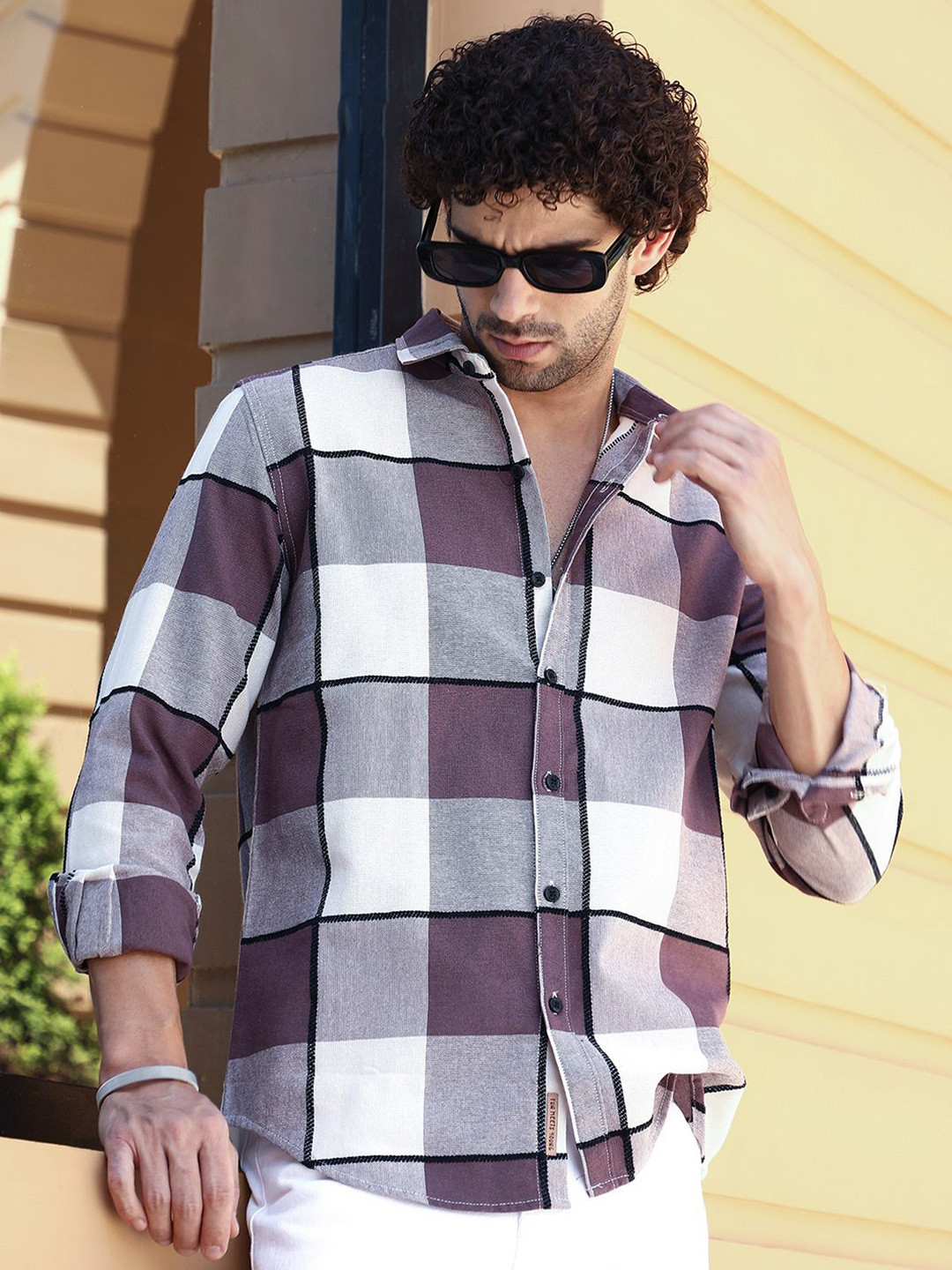 

Campus Sutra Men Comfort Regular Fit Spread Collar Windowpane Checked Cotton Casual Shirt, Purple