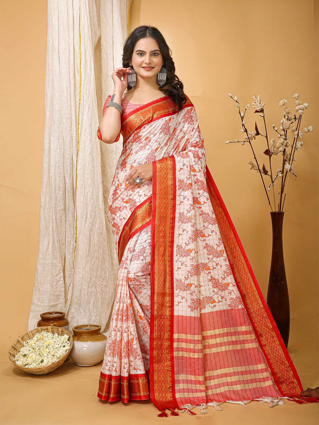 

KALINI Ethnic Motifs Printed Zari Banarasi Saree, White