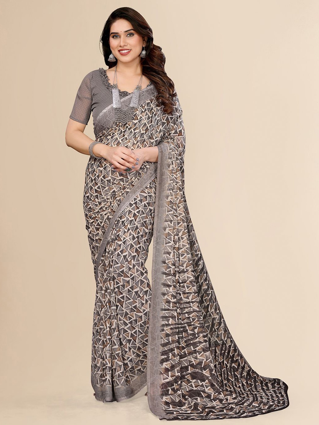 

Moda Rapido Poly Georgette Saree, Brown