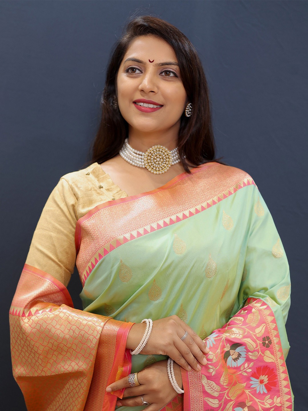 

Kandora Woven Design Zari Pure Silk Paithani Saree, Sea green