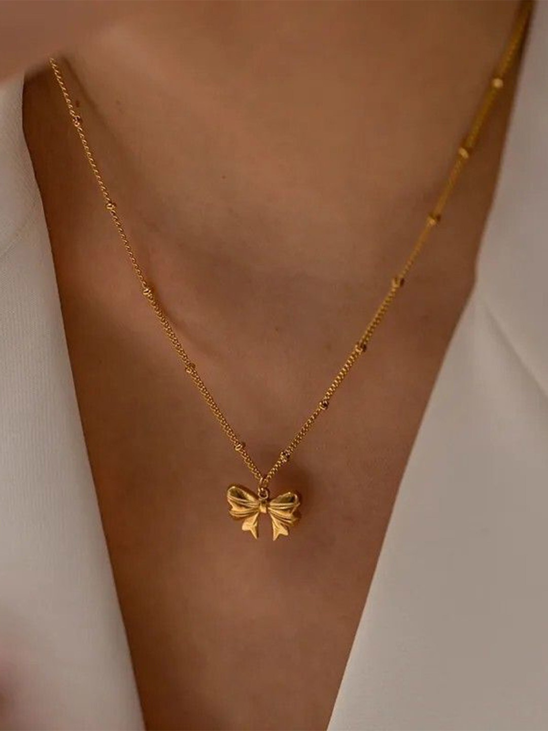 

Aviksha Creations Bow Necklace 18K Gold