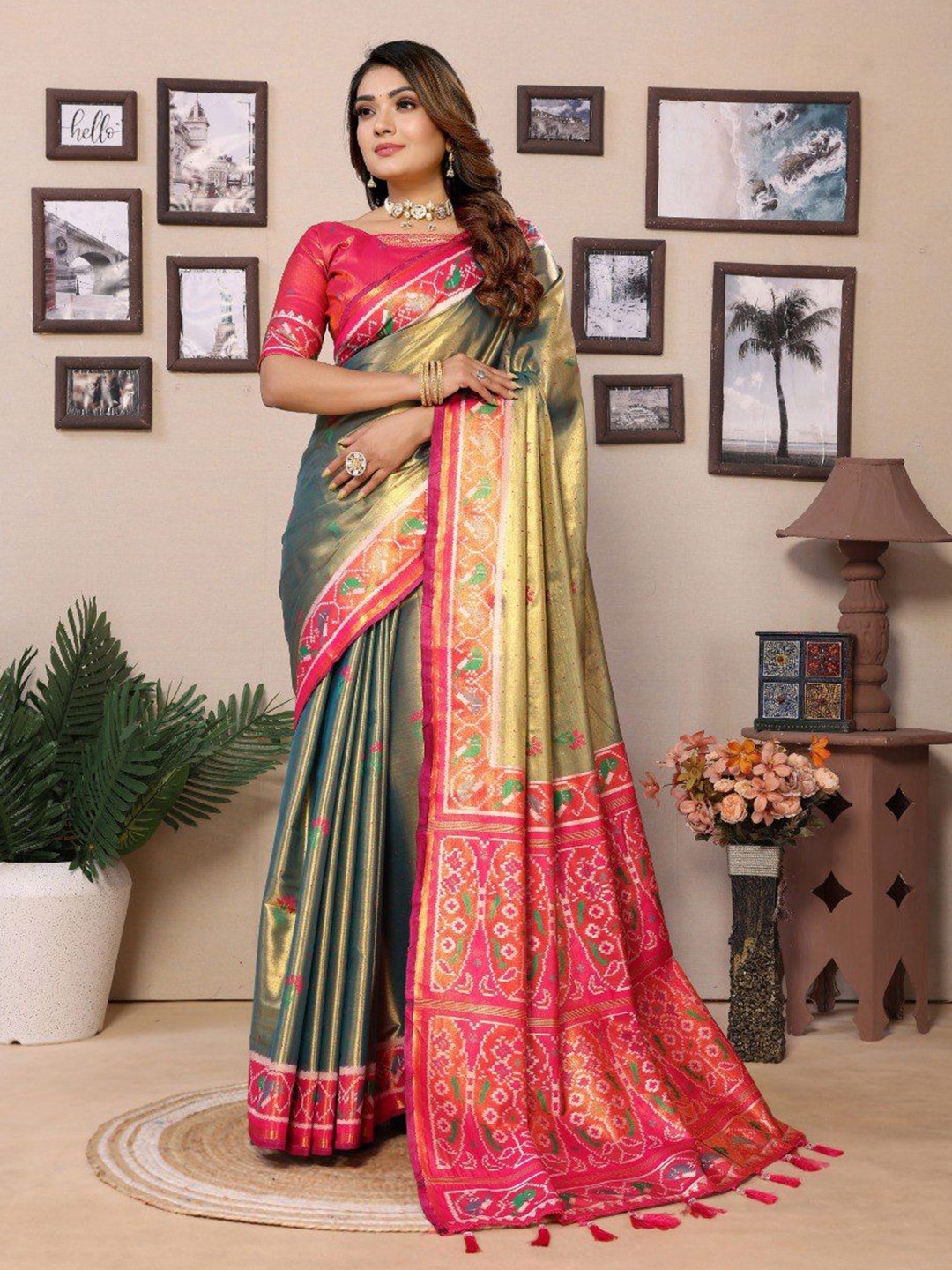 

Anaita Woven Design Zari Banarasi Saree, Green