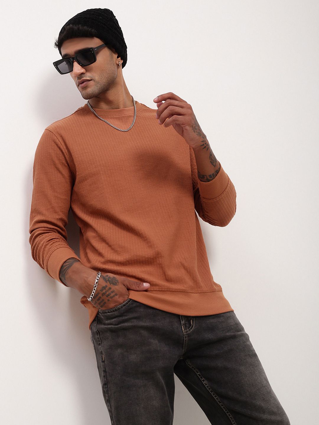 

SHOWOFF Men Round Neck Sweatshirt, Rust