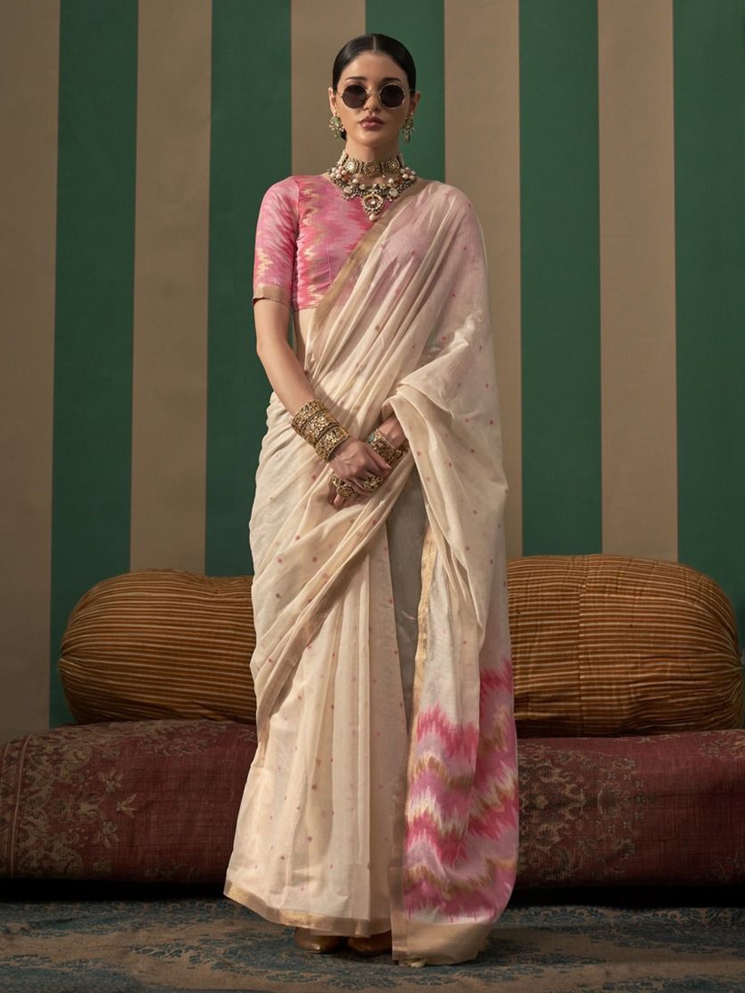 

Anouk Woven Design Zari Silk Blend Banarasi Saree, Peach