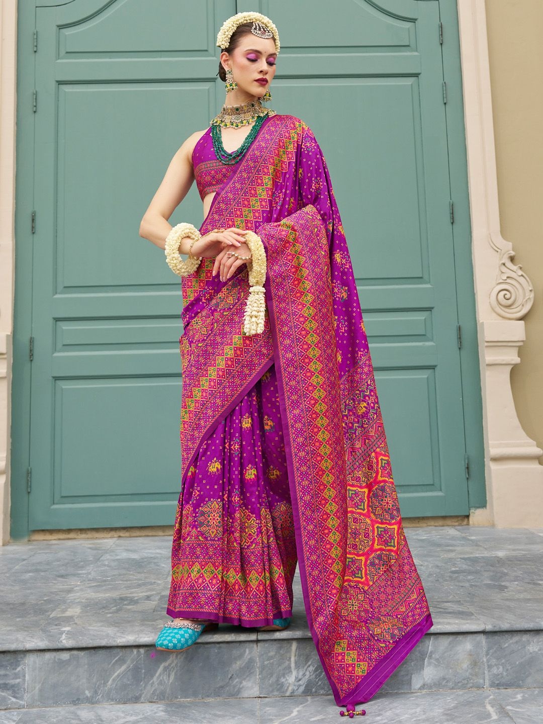 

Anouk Ethnic Motifs Woven Design Banarasi Saree, Magenta
