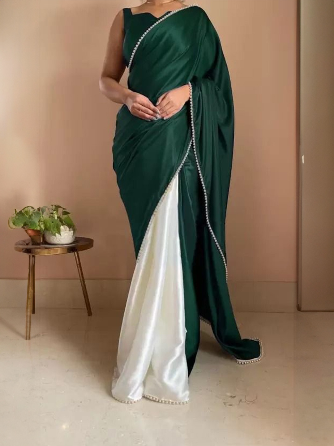 

SAADHVI Colourblocked Satin Half and Half Saree, Green