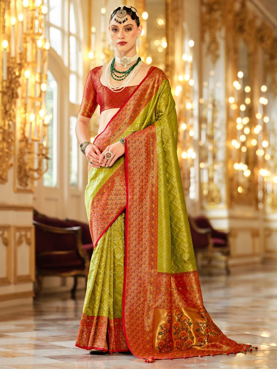 

Anouk Floral Zari Kanjeevaram Saree, Green