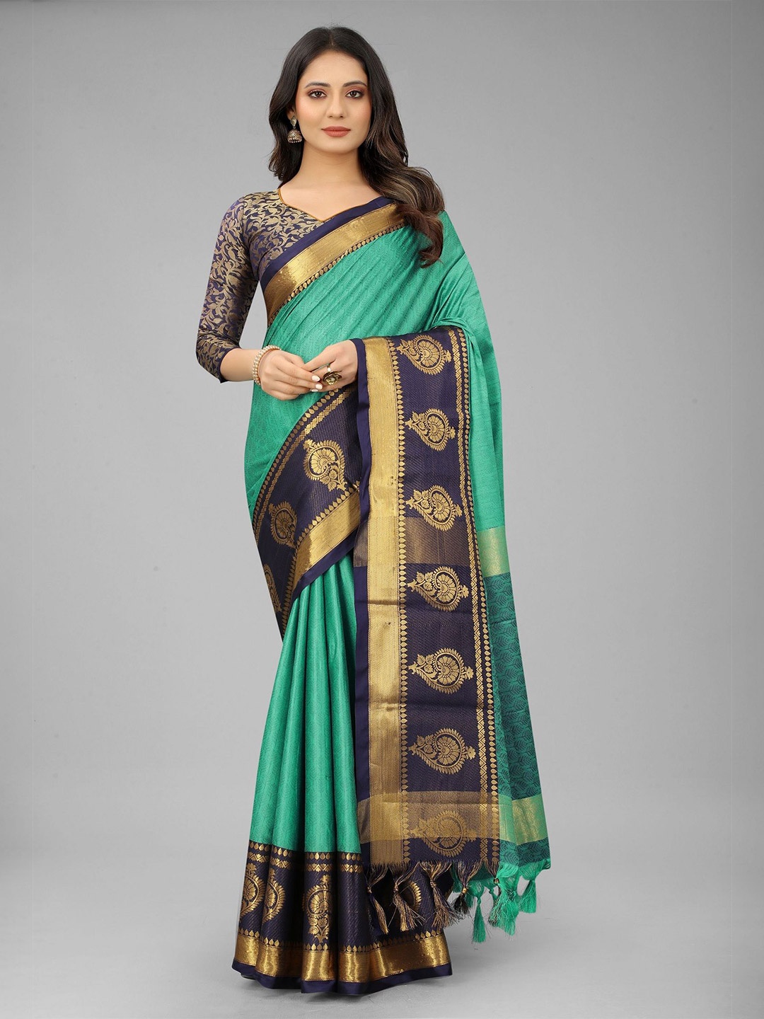 

A TO Z CART Woven Design Zari Kanjeevaram Saree, Green