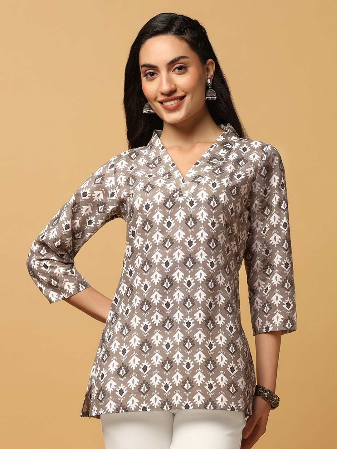 

Moda Rapido Women V-Neck Ethnic Motifs Printed Cotton Top, Grey