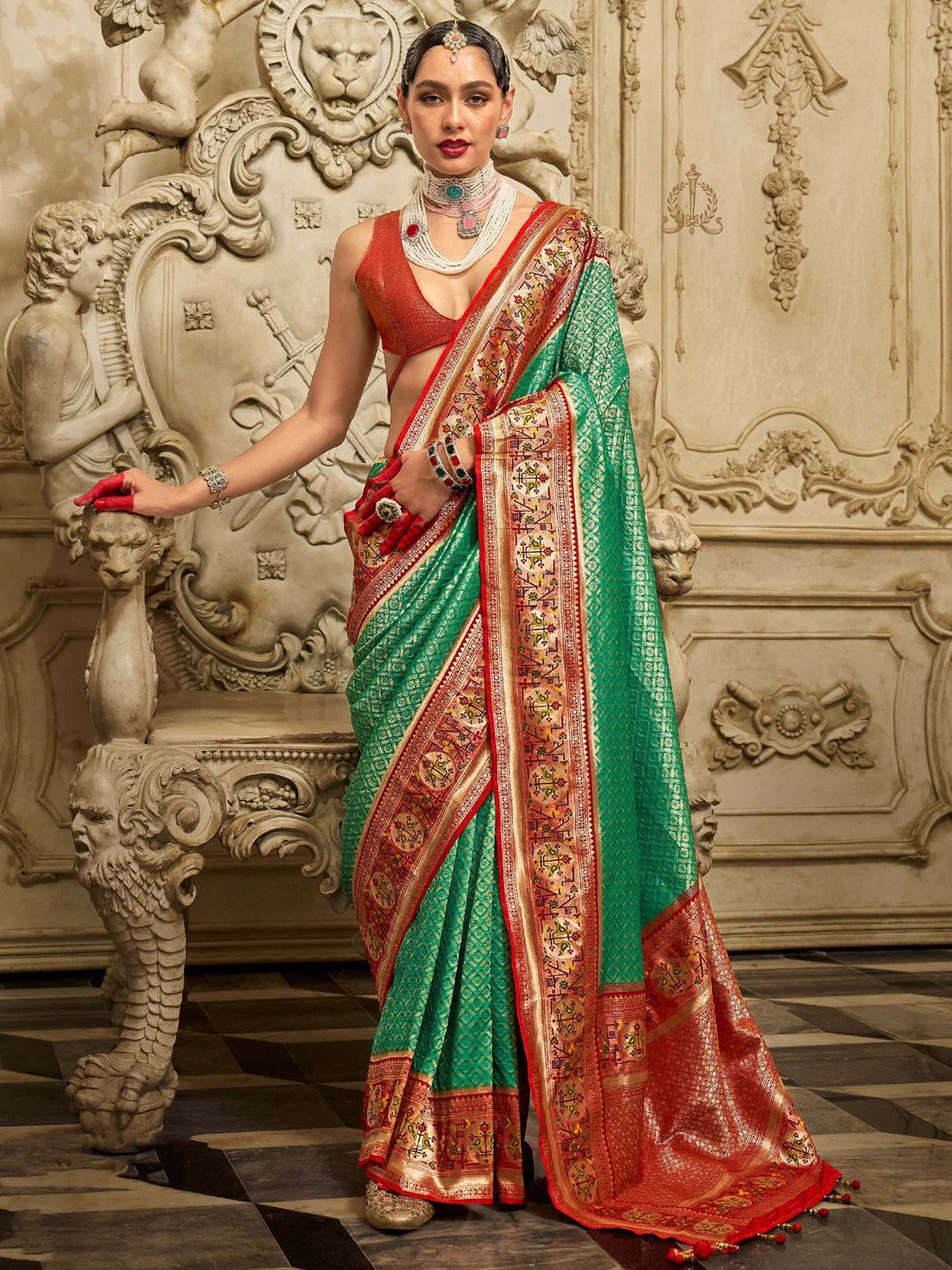 

Anouk Ethnic Motifs Zari Kanjeevaram Saree, Green